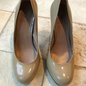Vince Camuto Nude Patent Heels